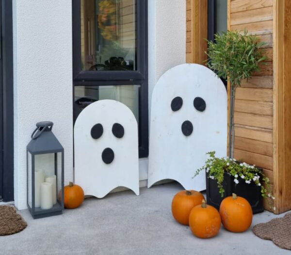 Wooden Halloween Ghosts